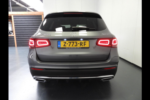 Mercedes-Benz GLC 300e 4MATIC AMG NAVI/CAMERA/MATRIX LED/19"LMV!