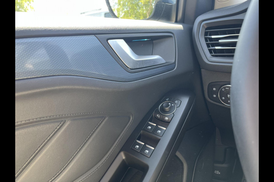 Ford Focus 1.0 EcoBoost Hybrid Active X 155pk | Winterpack | SYNC 4 Navigatie |  Elektrische Wegklapbare Trekhaak | 1.500kg Trekgewicht