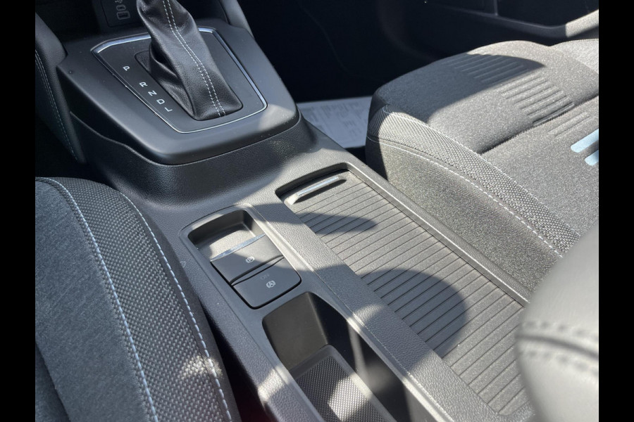 Ford Focus 1.0 EcoBoost Hybrid Active X 155pk | Winterpack | SYNC 4 Navigatie |  Elektrische Wegklapbare Trekhaak | 1.500kg Trekgewicht
