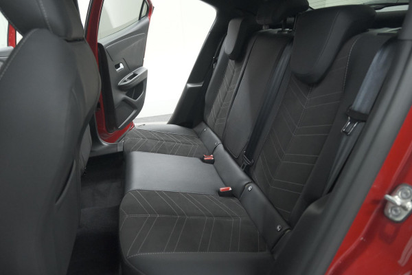 Opel Mokka 130 Turbo EAT8 Ultimate | Camera | Dodehoekdetectie | Massage | Adaptieve Cruise Control