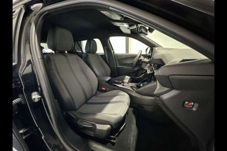 Peugeot e-2008 EV Allure 50 kWh | Navigatie | Parkeersensor achter | SoH ( batterijtest ) 100 % score
