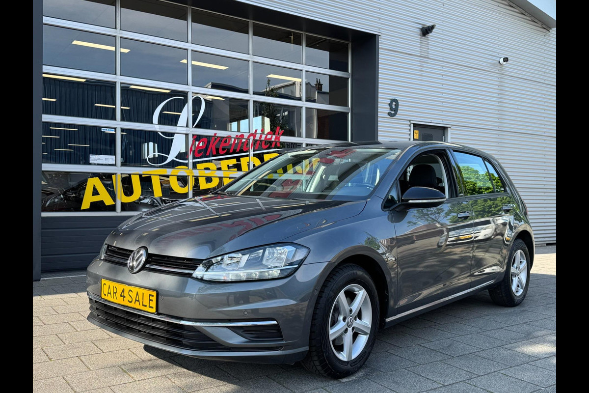 Volkswagen Golf 1.0 TSI IQ-Drive Limited - Navigatie / Apple CarPlay I Airco I LED I PDC I Sport velgen I Dealer onderhouden Volkswagen Golf 1.0 TSI IQ-Drive Limited - Navigatie / Apple CarPlay I Airco I LED I PDC I Sport velgen I Dealer onderhouden