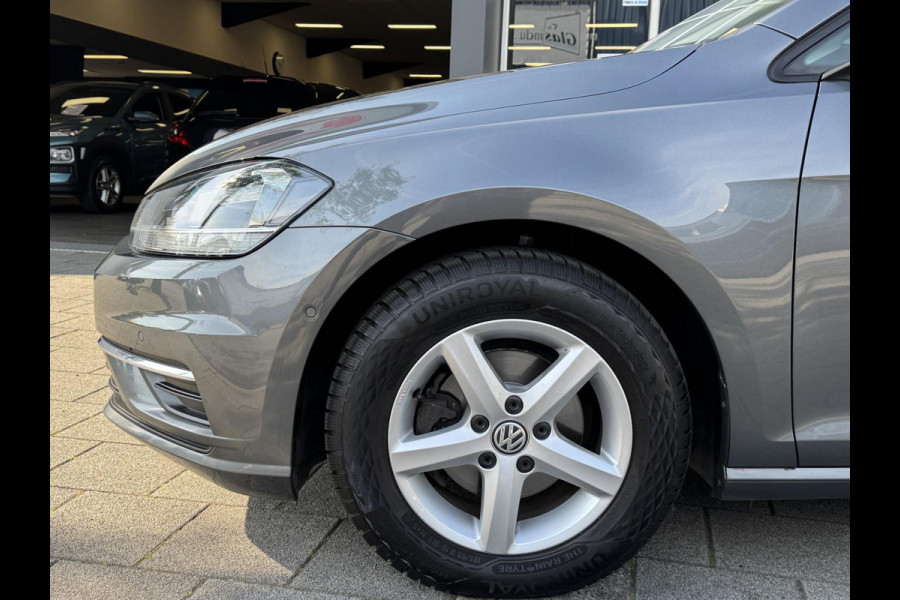Volkswagen Golf 1.0 TSI IQ-Drive Limited - Navigatie / Apple CarPlay I Airco I LED I PDC I Sport velgen I Dealer onderhouden
