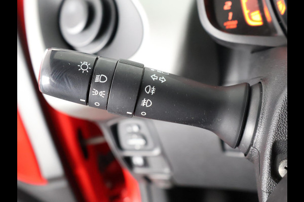 Toyota Aygo 1.0 VVT-i X-CITE BI-TONE CAMERA.BLACKLINE VELG.AIRCO. GARANTIE TOT 4-2028