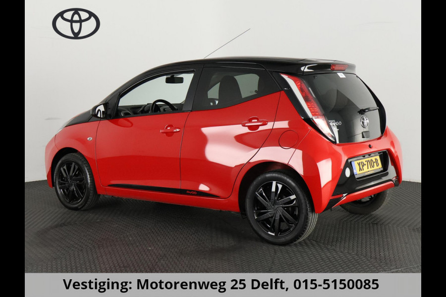 Toyota Aygo 1.0 VVT-i X-CITE BI-TONE CAMERA.BLACKLINE VELG.AIRCO. GARANTIE TOT 4-2028