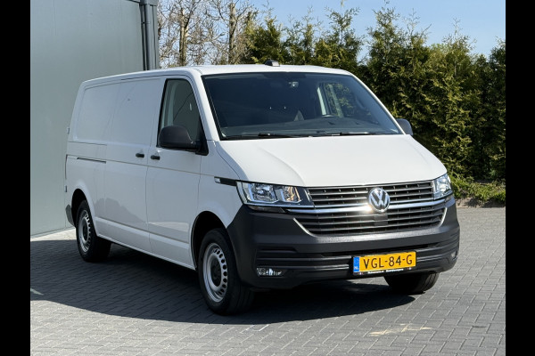 Volkswagen Transporter 2.0 TDI 6.1 / L2H1 / Highline / STOELVERW / 1e EIG. / BOTT INRICHTING / AIRCO / CRUISE / CAMERA / NAVI