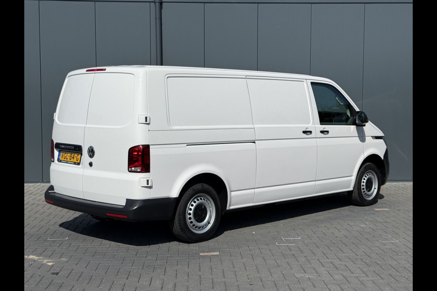 Volkswagen Transporter 2.0 TDI 6.1 / L2H1 / Highline / STOELVERW / 1e EIG. / BOTT INRICHTING / AIRCO / CRUISE / CAMERA / NAVI