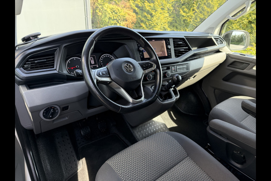 Volkswagen Transporter 2.0 TDI 6.1 / L2H1 / Highline / STOELVERW / 1e EIG. / BOTT INRICHTING / AIRCO / CRUISE / CAMERA / NAVI