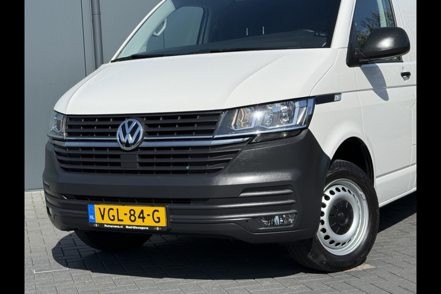 Volkswagen Transporter 2.0 TDI 6.1 / L2H1 / Highline / STOELVERW / 1e EIG. / BOTT INRICHTING / AIRCO / CRUISE / CAMERA / NAVI