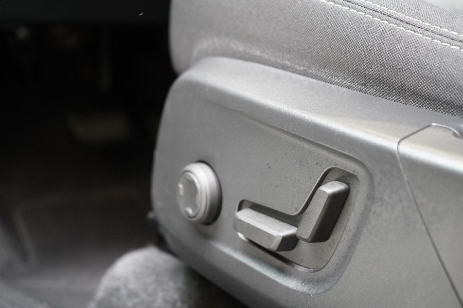 Volvo XC40 1.5 T5 263pk Plug-in hybrid Plus Bright | Memory | Navigatie | Stoelverwarming voor- en achter | Achteruitrijcamera