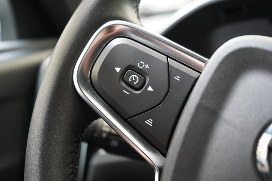 Volvo XC40 1.5 T5 263pk Plug-in hybrid Plus Bright | Memory | Navigatie | Stoelverwarming voor- en achter | Achteruitrijcamera
