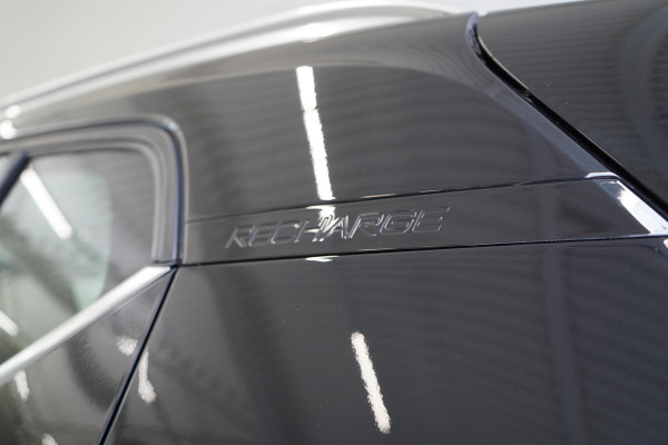 Volvo XC40 1.5 T5 263pk Plug-in hybrid Plus Bright | Memory | Navigatie | Stoelverwarming voor- en achter | Achteruitrijcamera