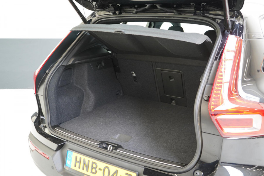 Volvo XC40 1.5 T5 263pk Plug-in hybrid Plus Bright | Memory | Navigatie | Stoelverwarming voor- en achter | Achteruitrijcamera