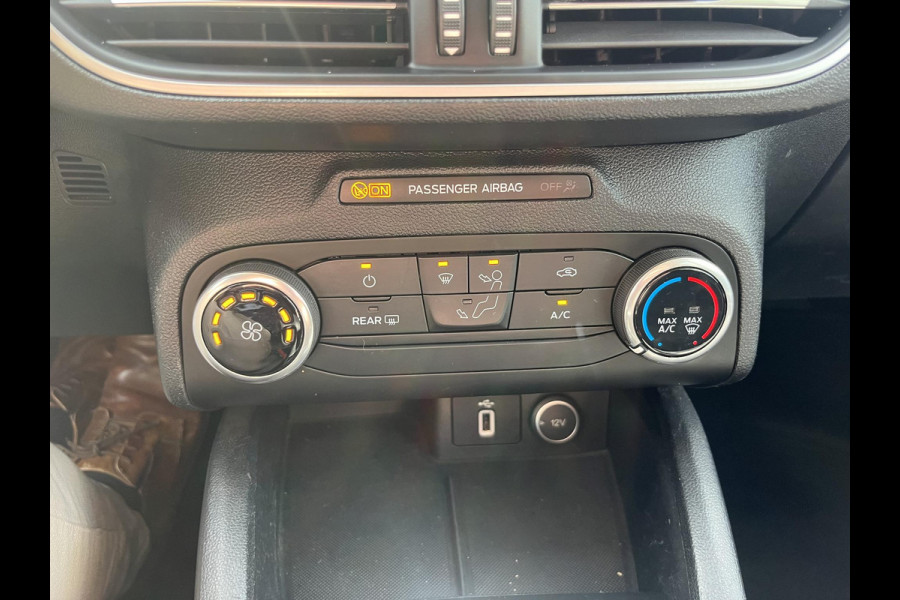 Ford FOCUS Wagon 1.0 EcoBoost Trend Edition Business 125pk Navigatie | Airco | ST-Line Velgen | Parkeersensoren | Apple Carplay | Android Auto