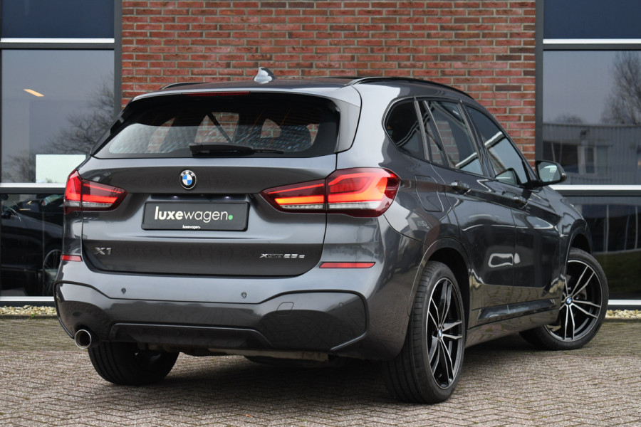 BMW X1 xDrive25e M-Sport Pano HUD ACC Carplay Camera El-Klep