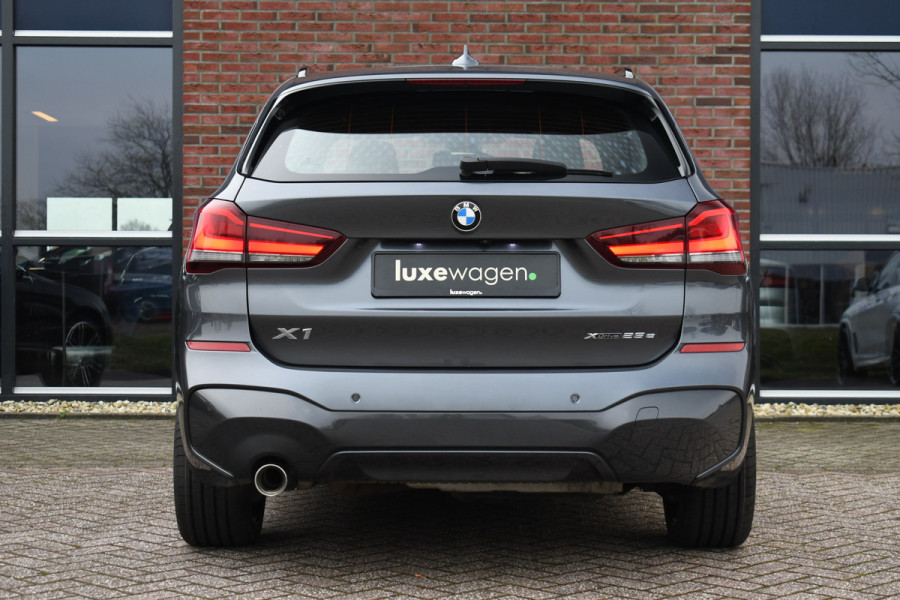 BMW X1 xDrive25e M-Sport Pano HUD ACC Carplay Camera El-Klep