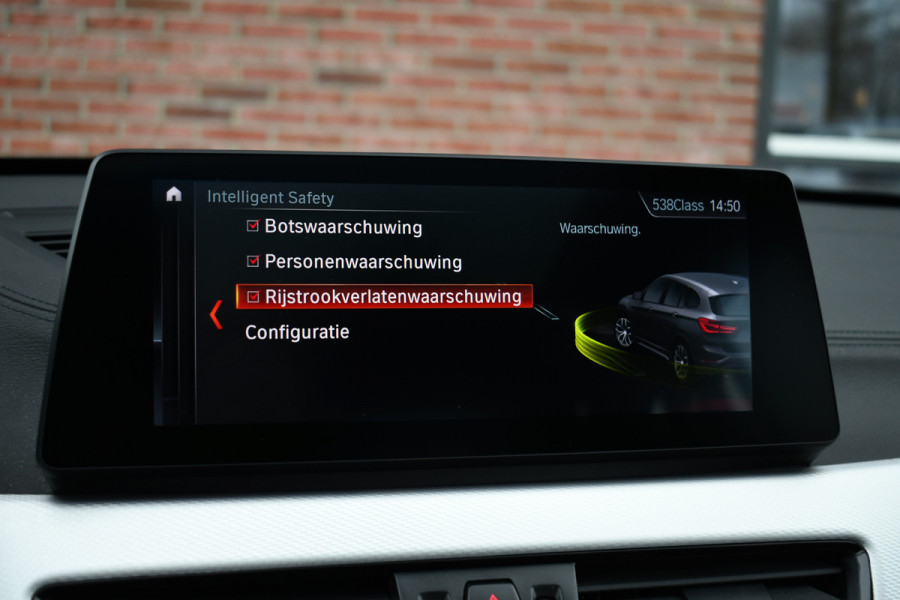 BMW X1 xDrive25e M-Sport Pano HUD ACC Carplay Camera El-Klep