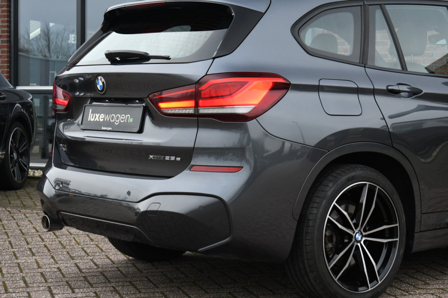 BMW X1 xDrive25e M-Sport Pano HUD ACC Carplay Camera El-Klep