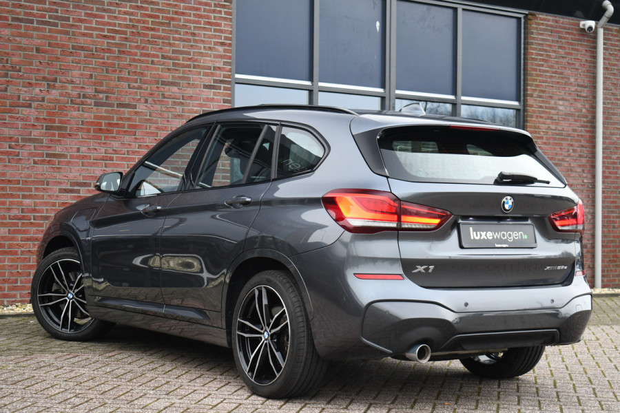 BMW X1 xDrive25e M-Sport Pano HUD ACC Carplay Camera El-Klep
