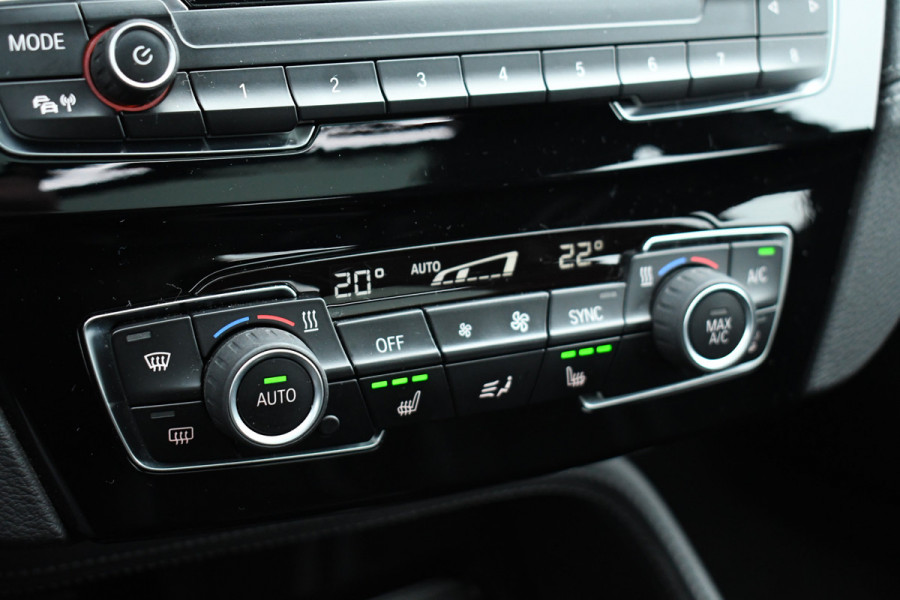 BMW X1 xDrive25e M-Sport Pano HUD ACC Carplay Camera El-Klep