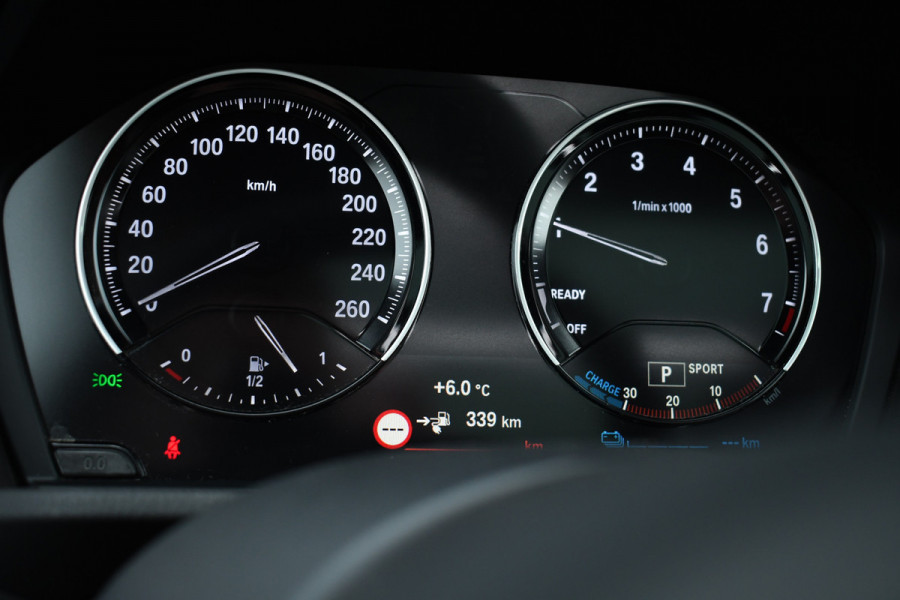 BMW X1 xDrive25e M-Sport Pano HUD ACC Carplay Camera El-Klep