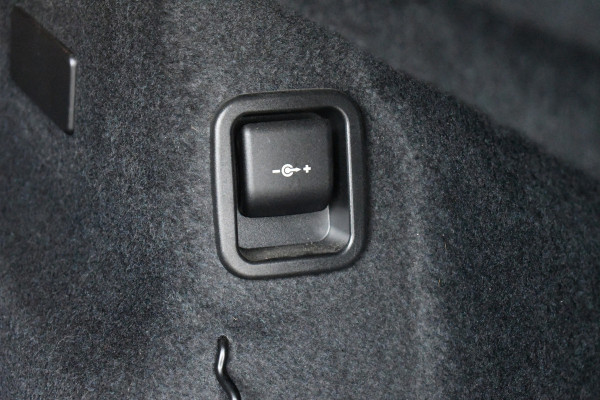 BMW X1 xDrive25e M-Sport Pano HUD ACC Carplay Camera El-Klep