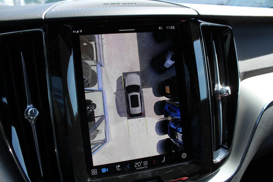 Volvo XC60 2.0 T6 Plug-in hybrid AWD Plus Black Edition | Panoramadak | H&K | 360 camera | Winterpack