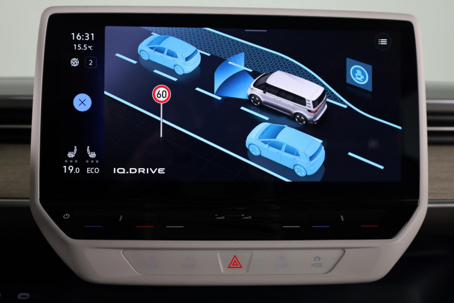 Volkswagen ID. Buzz 1st Max 77kWh 204 pk | Navigatie | Elektr. trekhaak | Parkeersensoren (Park assist) | Rondomzicht camera | Adaptieve cruise control | Stoelverwarming | Elektr. schuifdeuren |