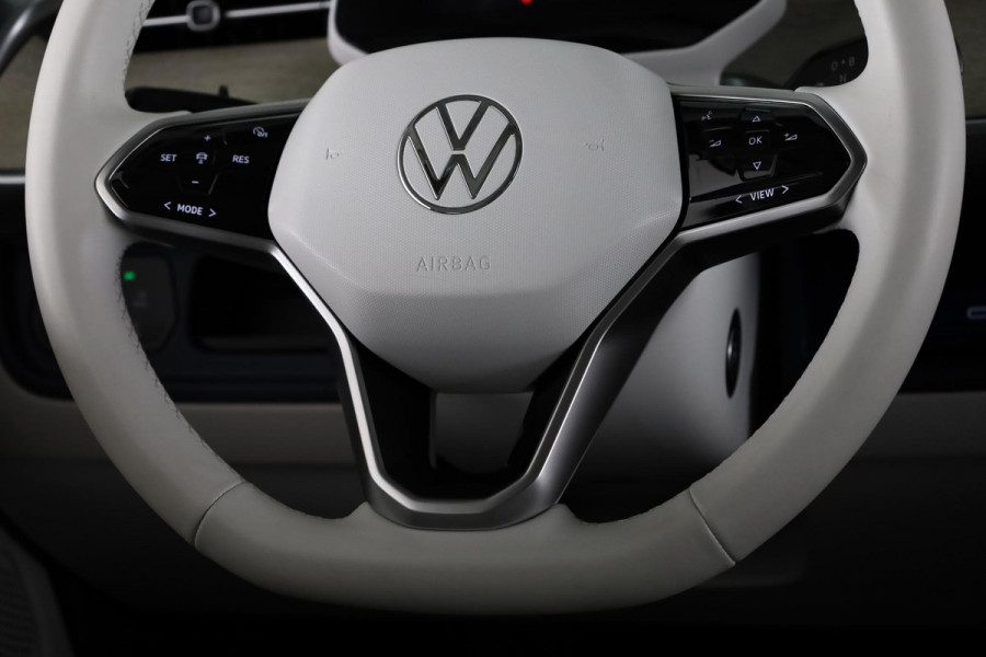 Volkswagen ID. Buzz 1st Max 77kWh 204 pk | Navigatie | Elektr. trekhaak | Parkeersensoren (Park assist) | Rondomzicht camera | Adaptieve cruise control | Stoelverwarming | Elektr. schuifdeuren |