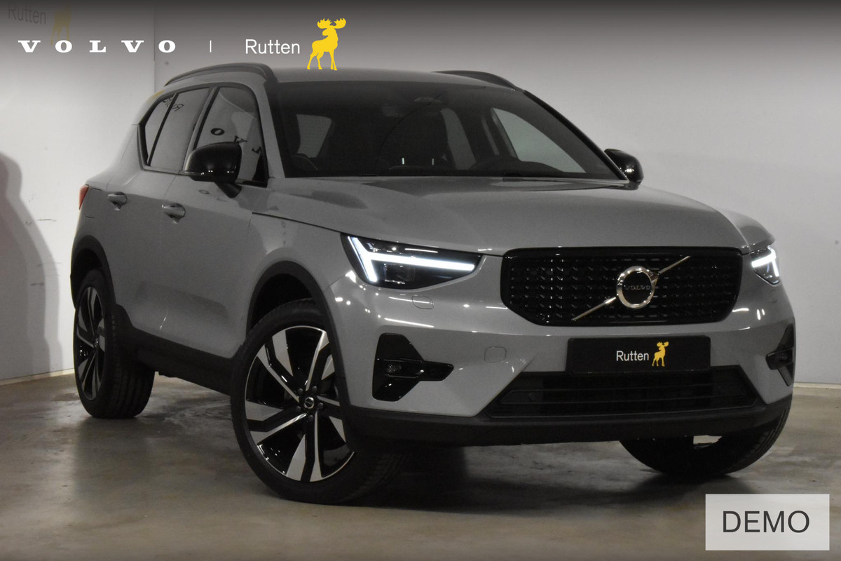 Volvo XC40 B4 211PK Automaat Plus Dark / Lighting Pack / Pixel led / 20'' Velgen / Donker getint glas Volvo XC40 B4 211PK Automaat Plus Dark / Lighting Pack / Pixel led / 20'' Velgen / Donker getint glas