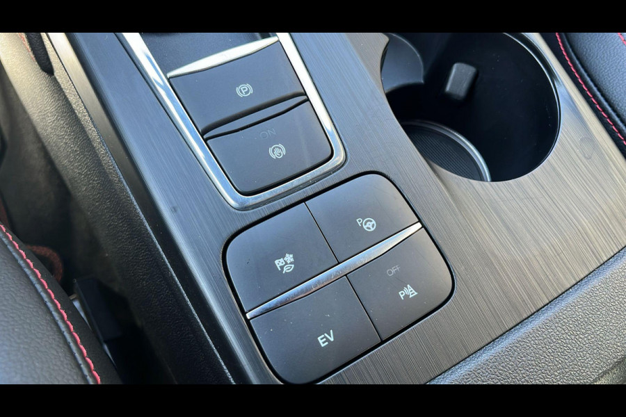 Ford Kuga 2.5 PHEV ST-Line X 225pk | Driver Assistance Pack | Winterpack | Wegklapbare Trekhaak | 1.500kg Trekgewicht  | All Weatherbanden