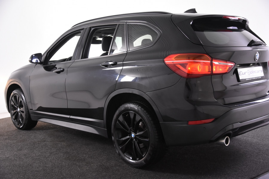 BMW X1 sDrive18i Sport *1ste Eigenaar*Leer*Panoramadak*Parkassist*