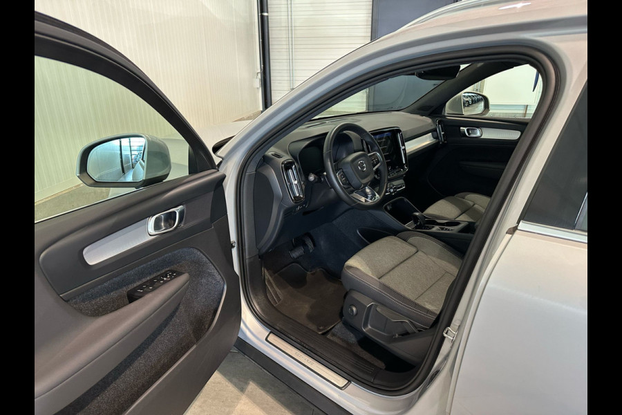Volvo XC40 T4 Aut. Plug-in Hybrid Inscription Luxe interieur Parkeercamera 211pk
