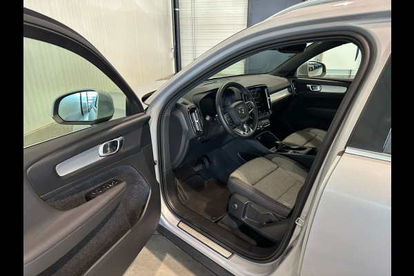 Volvo XC40 T4 Aut. Plug-in Hybrid Inscription Luxe interieur Parkeercamera 211pk