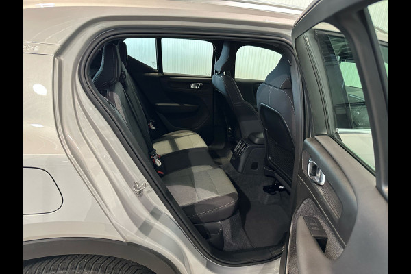 Volvo XC40 T4 Aut. Plug-in Hybrid Inscription Luxe interieur Parkeercamera 211pk