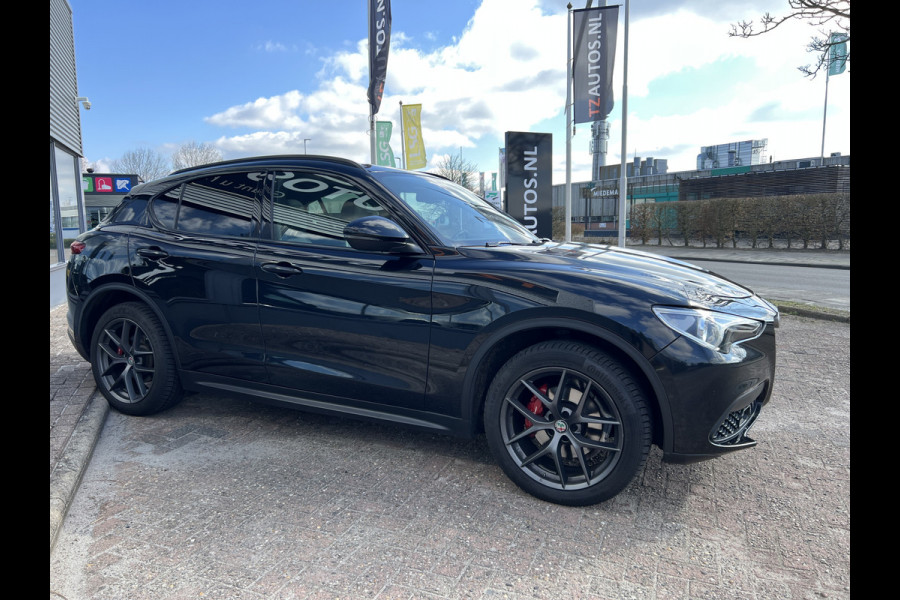 Alfa Romeo Stelvio 2.0 T AWD Super