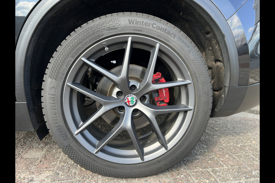 Alfa Romeo Stelvio 2.0 T AWD Super