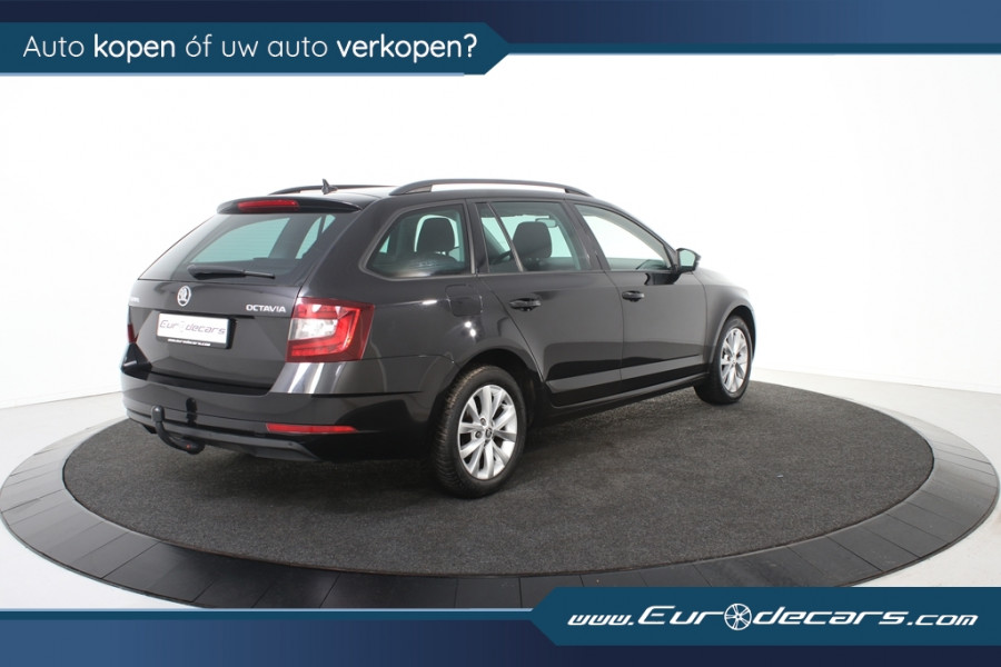 Škoda Octavia Combi 1.6 TDI Greentech Ambition *1ste Eigenaar*Navigatie*Trekhaak*