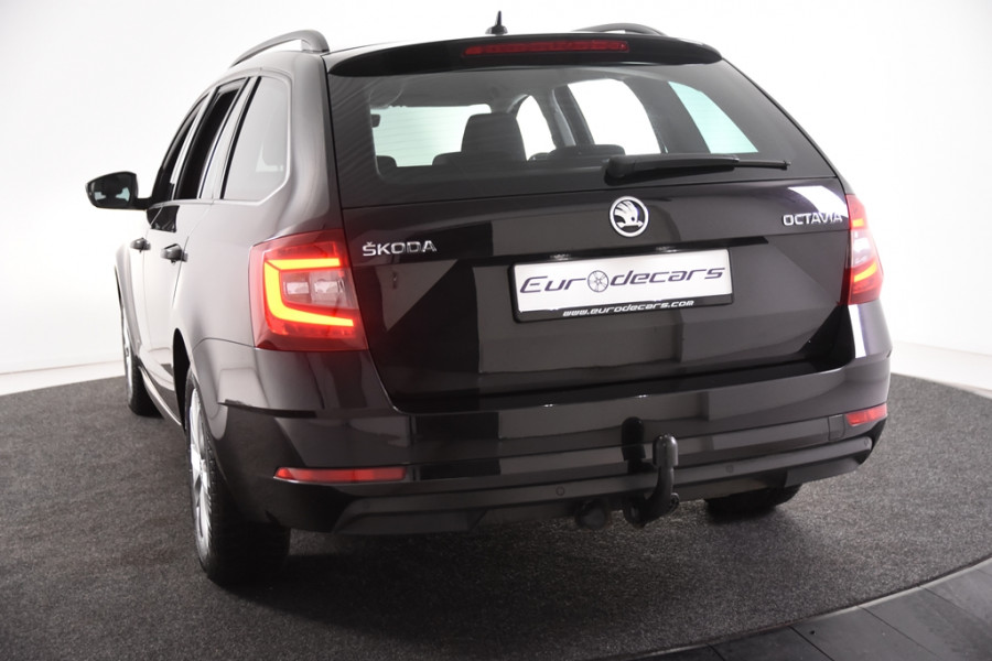 Škoda Octavia Combi 1.6 TDI Greentech Ambition *1ste Eigenaar*Navigatie*Trekhaak*