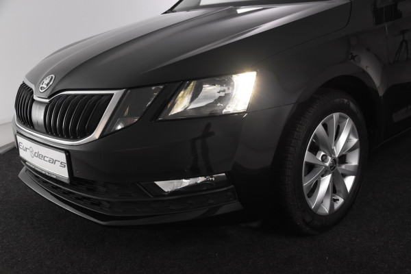 Škoda Octavia Combi 1.6 TDI Greentech Ambition *1ste Eigenaar*Navigatie*Trekhaak*