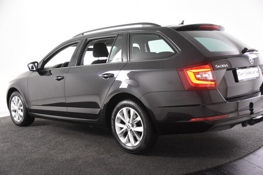 Škoda Octavia Combi 1.6 TDI Greentech Ambition *1ste Eigenaar*Navigatie*Trekhaak*