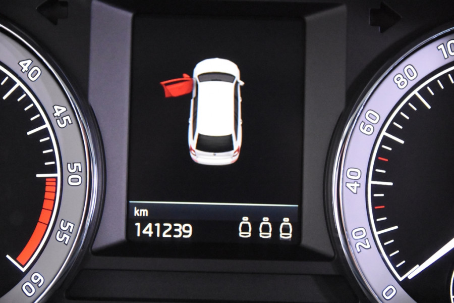 Škoda Octavia Combi 1.6 TDI Greentech Ambition *1ste Eigenaar*Navigatie*Trekhaak*