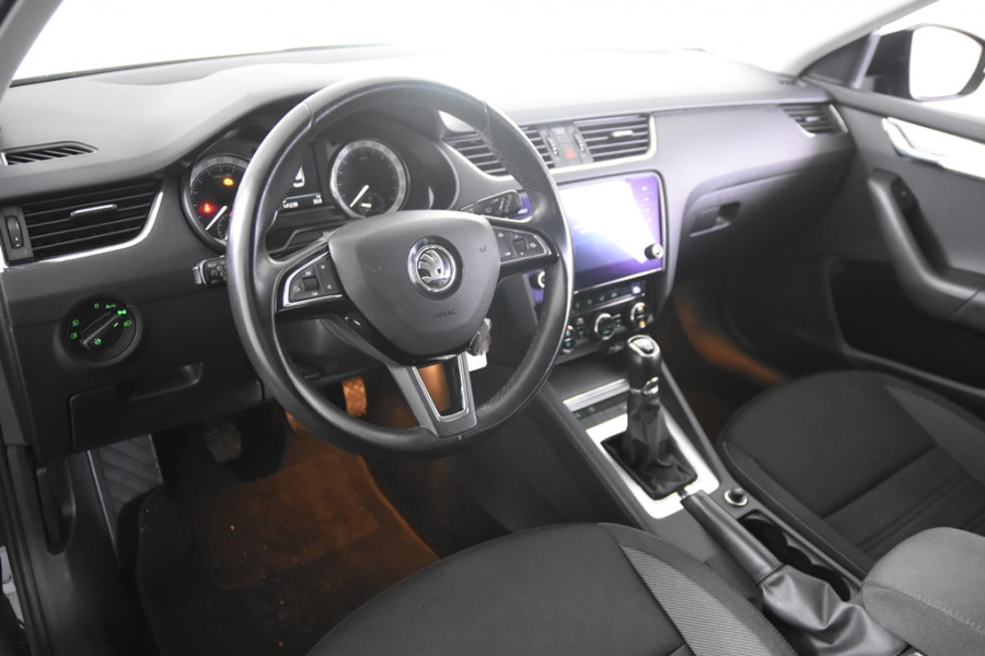 Škoda Octavia Combi 1.6 TDI Greentech Ambition *1ste Eigenaar*Navigatie*Trekhaak*