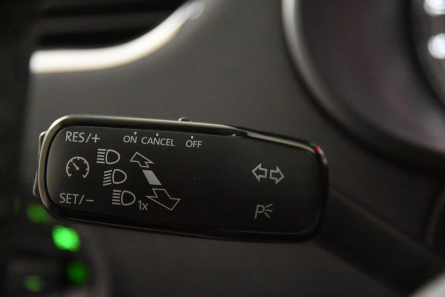 Škoda Octavia Combi 1.6 TDI Greentech Ambition *1ste Eigenaar*Navigatie*Trekhaak*