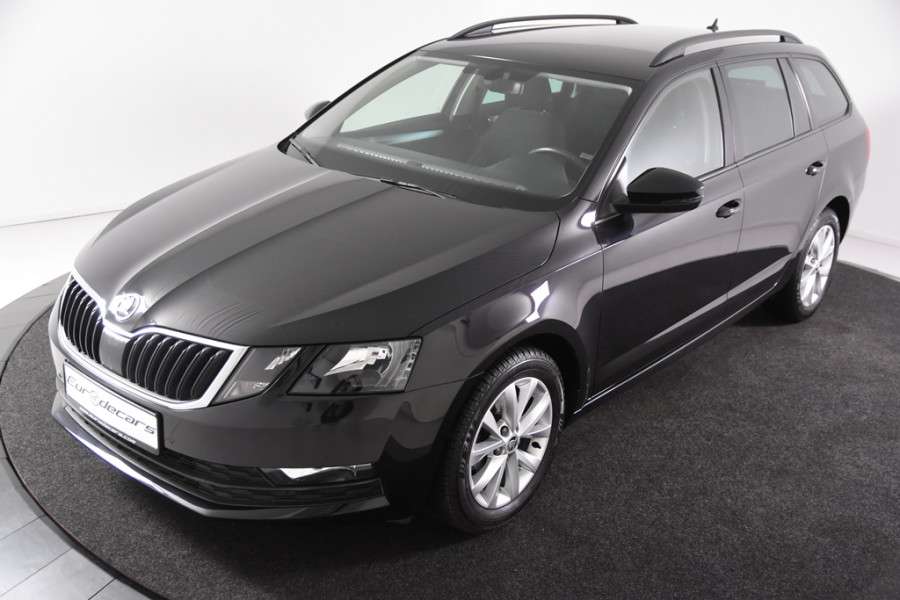 Škoda Octavia Combi 1.6 TDI Greentech Ambition *1ste Eigenaar*Navigatie*Trekhaak*