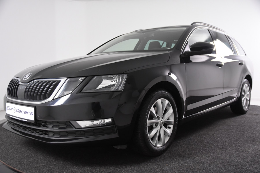 Škoda Octavia Combi 1.6 TDI Greentech Ambition *1ste Eigenaar*Navigatie*Trekhaak*