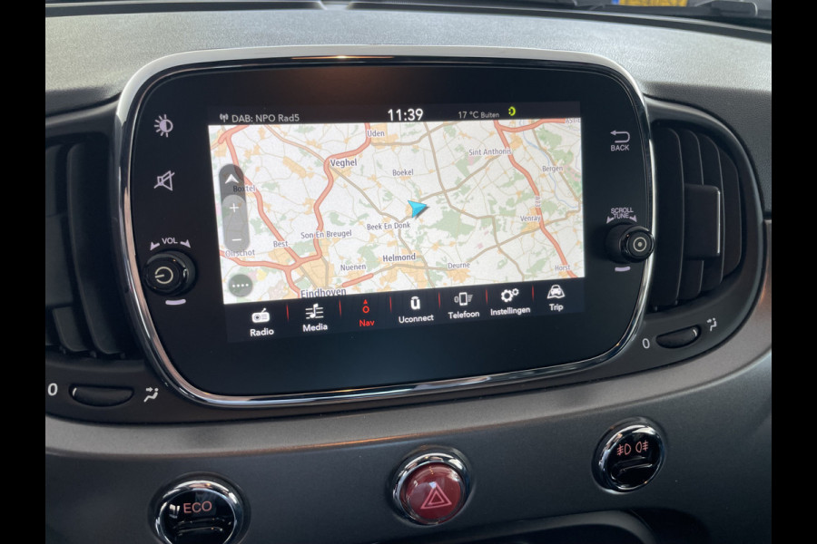 Fiat 500 0.9 TwinAir Turbo Sport Automaat - Mistlampen - Parkeersensoren achter - Licht metalen velgen - Cruise control - Navigatie - Multifunctioneel stuurwiel -  extra getint glas achter