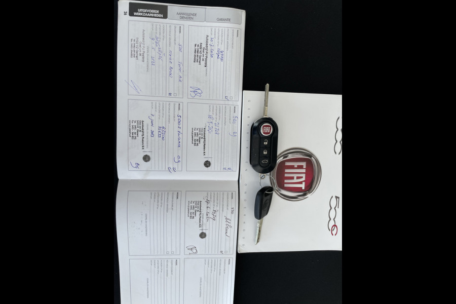 Fiat 500 0.9 TwinAir Turbo Sport Automaat - Mistlampen - Parkeersensoren achter - Licht metalen velgen - Cruise control - Navigatie - Multifunctioneel stuurwiel -  extra getint glas achter