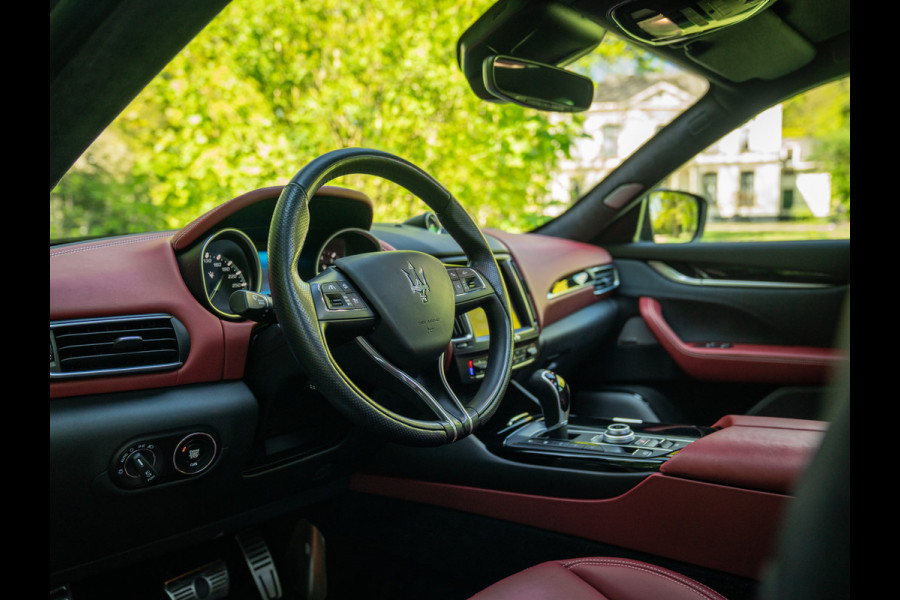 Maserati Levante 3.0 V6 S AWD GranLusso | Pano | Bowers & Wilkins | Stoelventilatie