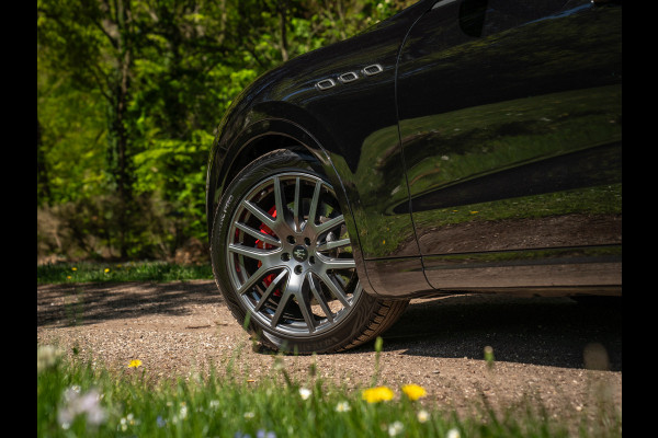 Maserati Levante 3.0 V6 S AWD GranLusso | Pano | Bowers & Wilkins | Stoelventilatie